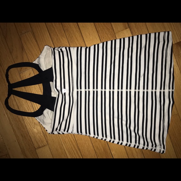Lululemon tank - Picture 2 of 2